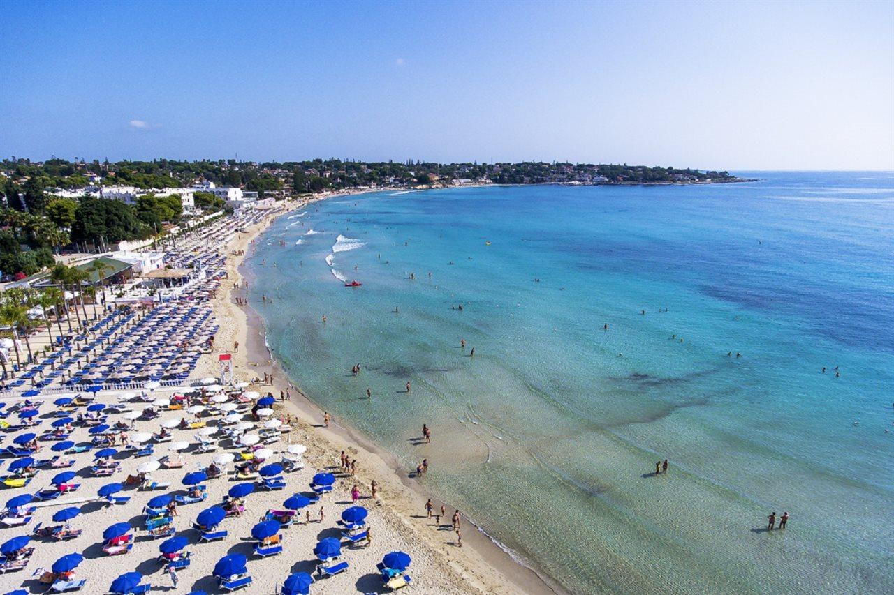 Hotel Futura Club Spiagge Bianche Fontane Bianche Exterior foto